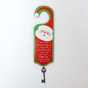 Wooden Christmas door hanger decor green red magic key winter holidays brand new